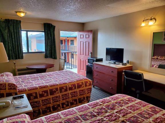 Rodeway Inn Forest City Exterior foto